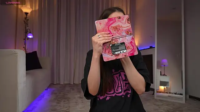 Amely Young online show from May 13, 3:56 am