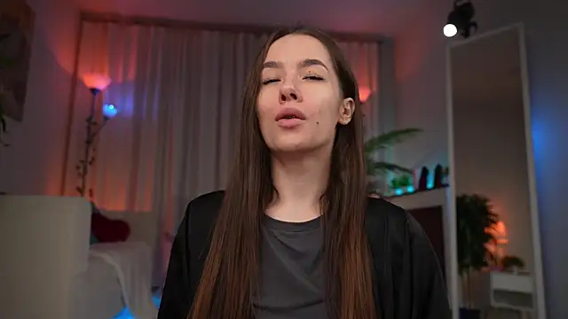 Amely Young online show from May 27, 1:16 am