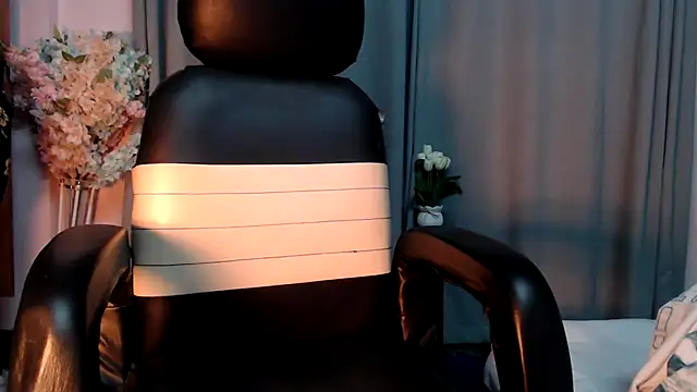 awesome amy online show from November 27, 11:46 am