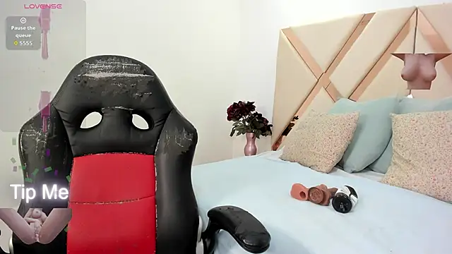 sofia samuels online show from April 30, 3:23 am