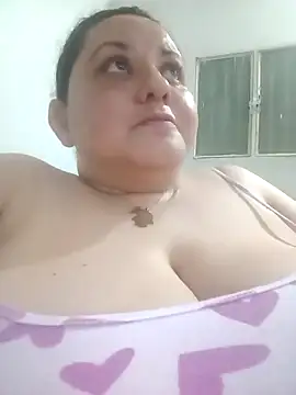 tetasgrandes karol online show from December 21, 3:44 am