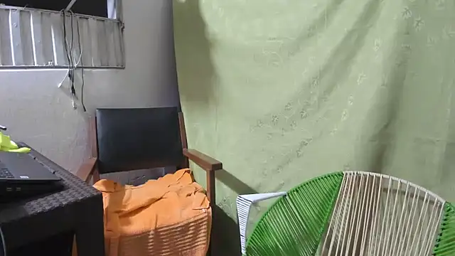 tetasgrandes karol online show from February 5, 4:15 am