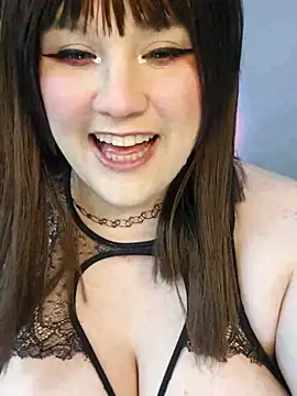 ItsNaiixa online show from December 4, 12:24 am