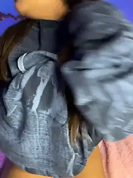 Lily candy X online show from May 4, 5:22 am