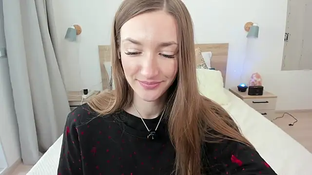 KateRedgar online show from April 27, 1:52 pm