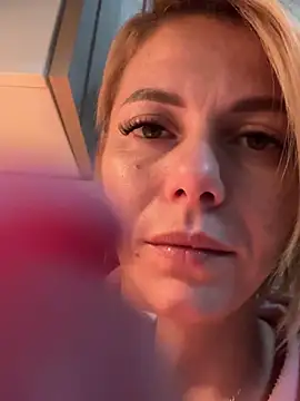 tanyagrey online show from October 16, 7:11 am