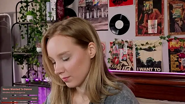 AliciaParkerf online show from October 5, 9:20 pm