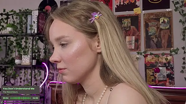 AliciaParkerf online show from October 1, 9:53 pm