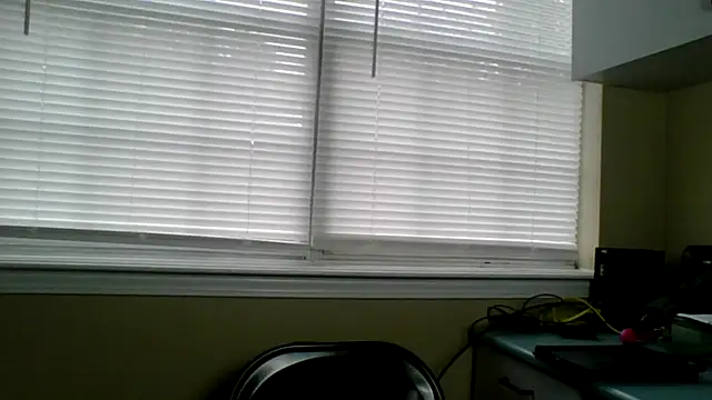 Badgirlbrittt online show from December 2, 8:55 pm