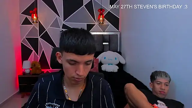Juan Nd Steven online show from May 19, 10:28 pm