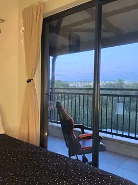 Dime-   online show from April 3, 4:10 am