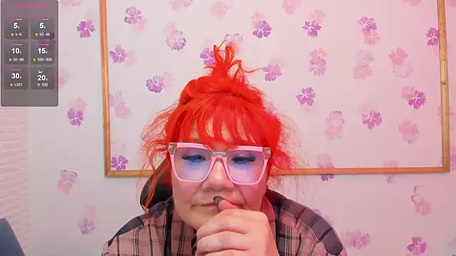 Salomeediaz  online show from May 22, 9:24 pm