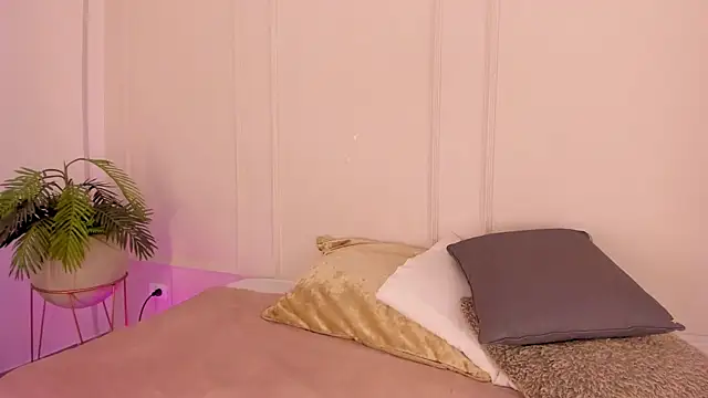 Mariapettit online show from February 5, 11:46 am