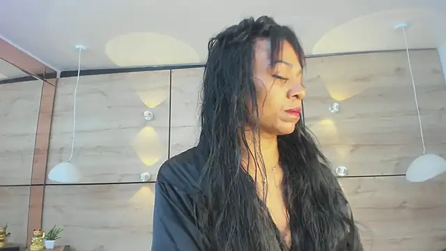 martina touss online show from May 25, 12:48 pm