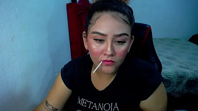 loly bigbooty4u online show from March 24, 5:46 am