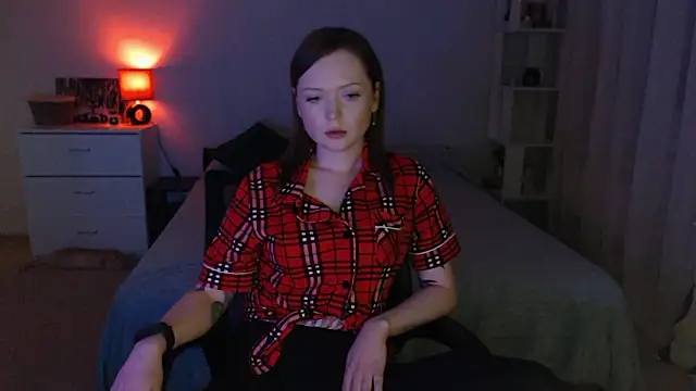 Allaria online show from March 25, 4:21 pm