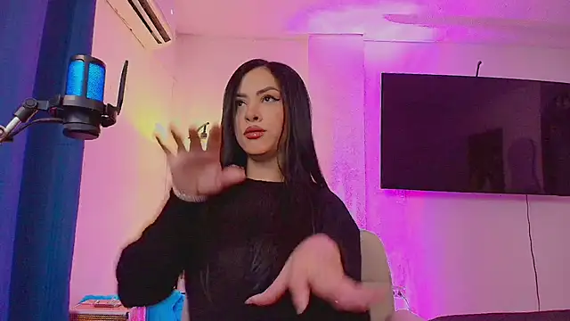 Maya Bluee online show from May 21, 8:18 pm