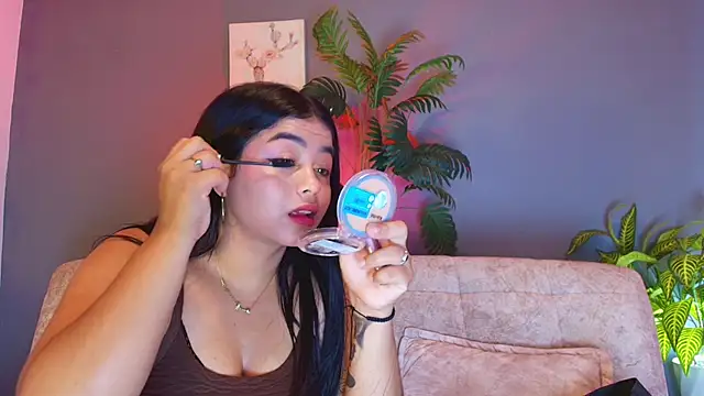 jade brunnette online show from May 27, 8:17 pm