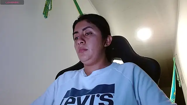 Snapshot of danna_peterson1 chatting on October 25, 10:49 pm danna peterson1 online show from October 25, 10:49 pm