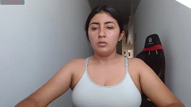 Snapshot of danna_peterson1 chatting on September 29, 7:41 pm danna peterson1 online show from September 29, 7:41 pm