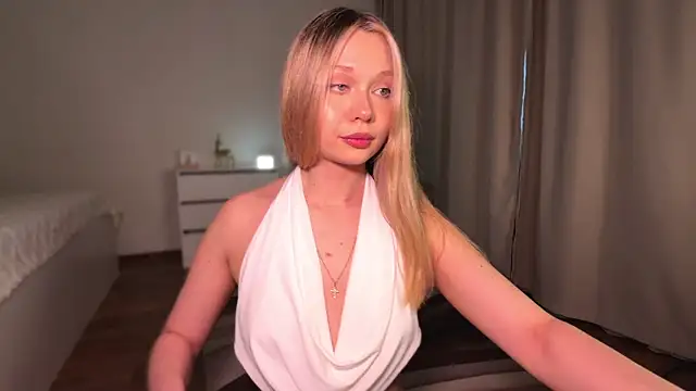 diaanona online show from May 17, 2:00 am