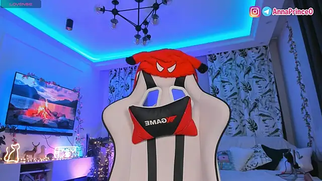 Anna Prince online show from November 17, 5:08 am