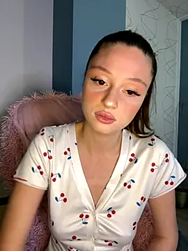 Kimsweet7 online show from October 22, 6:13 pm