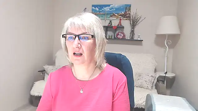 FleurMays online show from May 26, 4:12 am