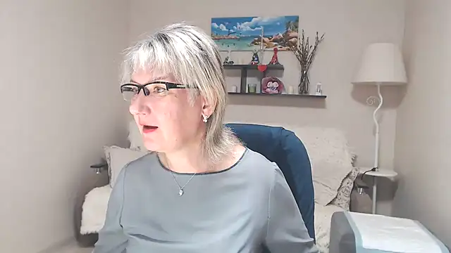 FleurMays online show from July 5, 5:13 am