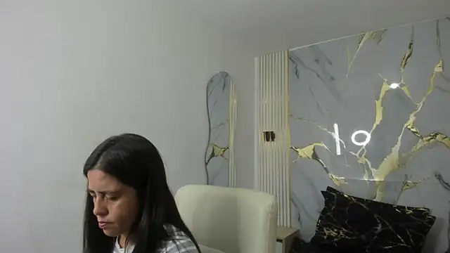 kathina giraldo online show from April 7, 12:51 pm