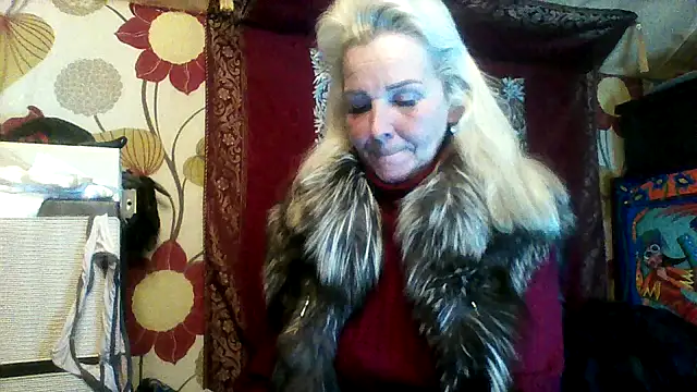 CassandraSandra44 online show from February 4, 5:38 pm