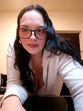 Jujuicy 97 online show from December 3, 6:43 pm