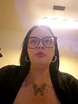 Jujuicy 97 online show from May 18, 8:04 pm