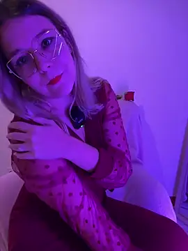 EmyLana online show from February 14, 8:44 pm