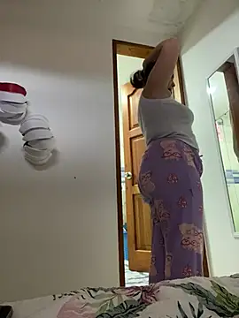 Im Amelia online show from March 22, 12:33 pm