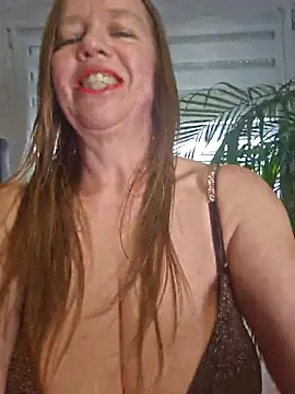 Supertitten95DD online show from March 29, 9:30 am