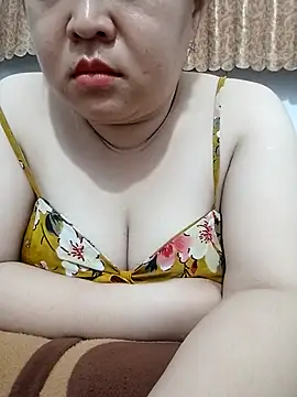 VyOanh2K online show from May 12, 4:13 pm