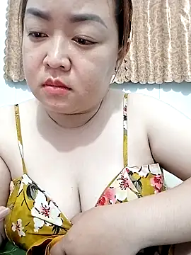 VyOanh2K online show from March 12, 3:58 pm