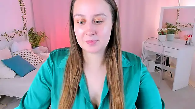 Snapshot of Lattea chatting on September 25, 11:31 am Lattea online show from September 25, 11:31 am