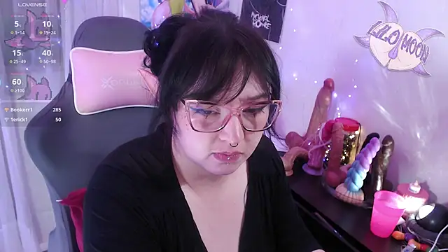 LiloMoon69 online show from May 26, 11:42 am