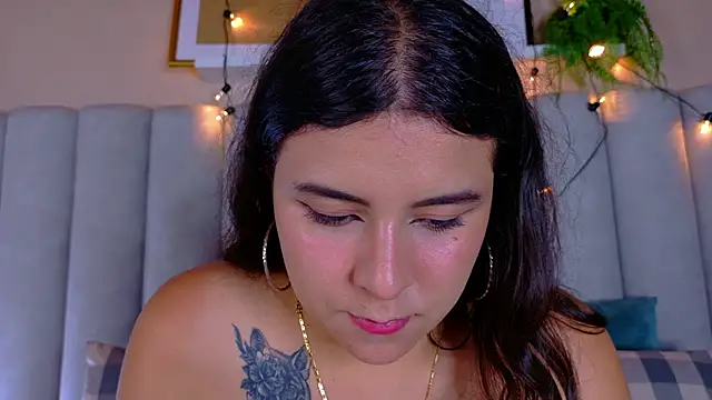 EngelStone online show from October 9, 8:35 pm