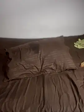 NethuQueen online show from January 8, 7:56 am