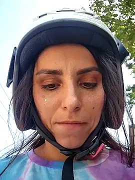 Izabella Bella online show from November 27, 7:00 am