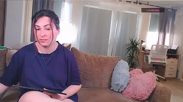 Caroline1995 online show from March 30, 4:50 pm