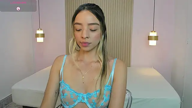 AliceRoss0 online show from May 5, 8:23 pm
