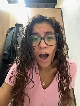 ValeriEvan online show from February 18, 8:30 pm