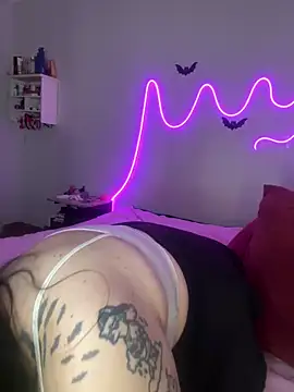 Snapshot of Mizztikaa chatting on September 14, 6:06 pm Mizztikaa online show from September 14, 6:06 pm