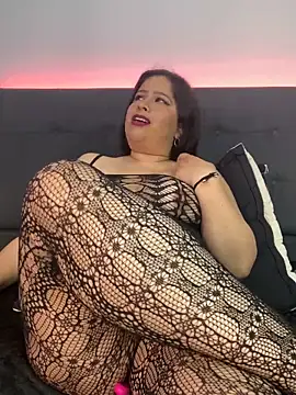 Leahstonee2 online show from October 5, 12:04 am