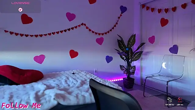 Sapphir3xoxo online show from February 4, 9:51 pm