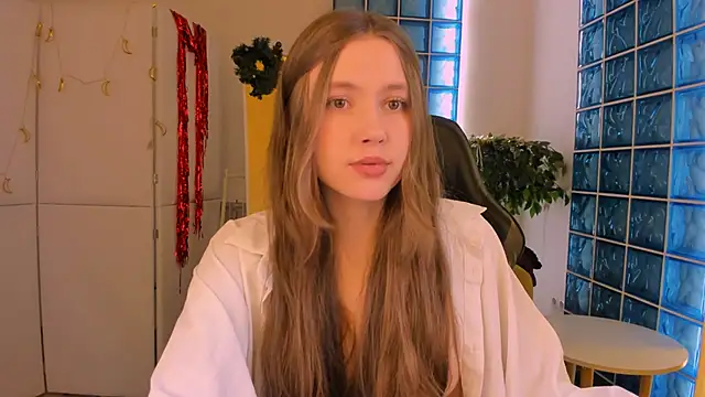 MaryannSoftt online show from December 15, 4:45 pm